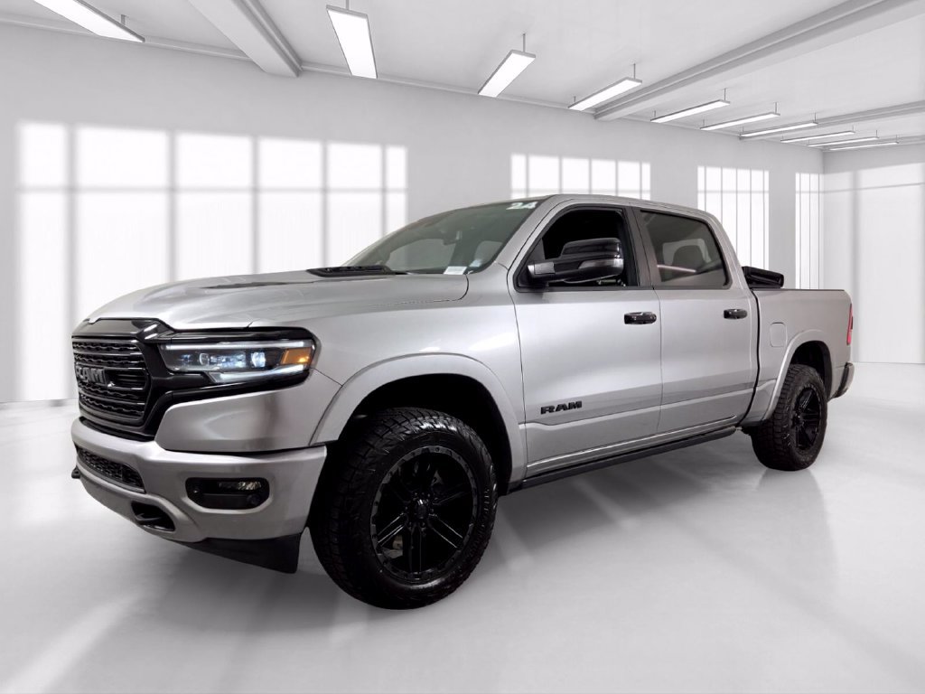 Used 2024 RAM 1500 Limited AWD/4WD image 2
