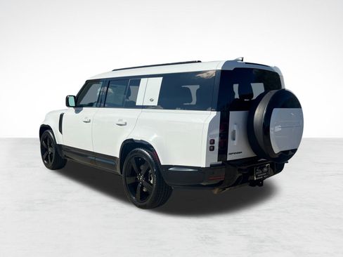 Certified 2024 Land Rover Defender 130 X-Dynamic SE image 3