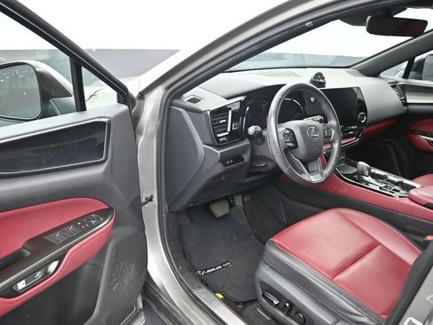Used 2024 Lexus NX 250 FWD w/ Towing Package (2000 Lbs) image 10