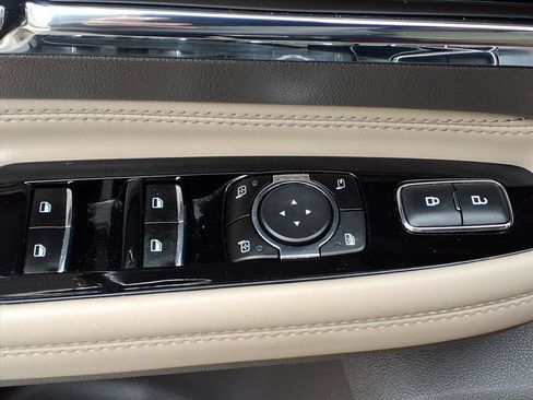 Certified 2022 Lincoln Corsair Reserve w/ Equipment Group 201A image 16