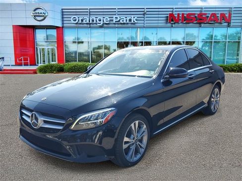 Used 2020 Mercedes-Benz C 300 4MATIC Sedan image 4