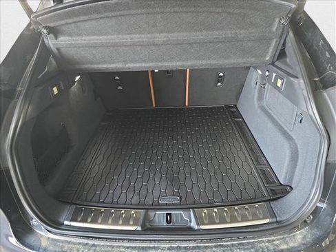 New 2026 Jaguar F-PACE R-Dynamic S image 12