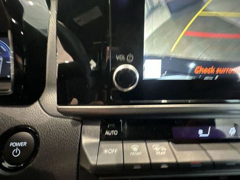 Certified 2025 Toyota Camry SE image 13