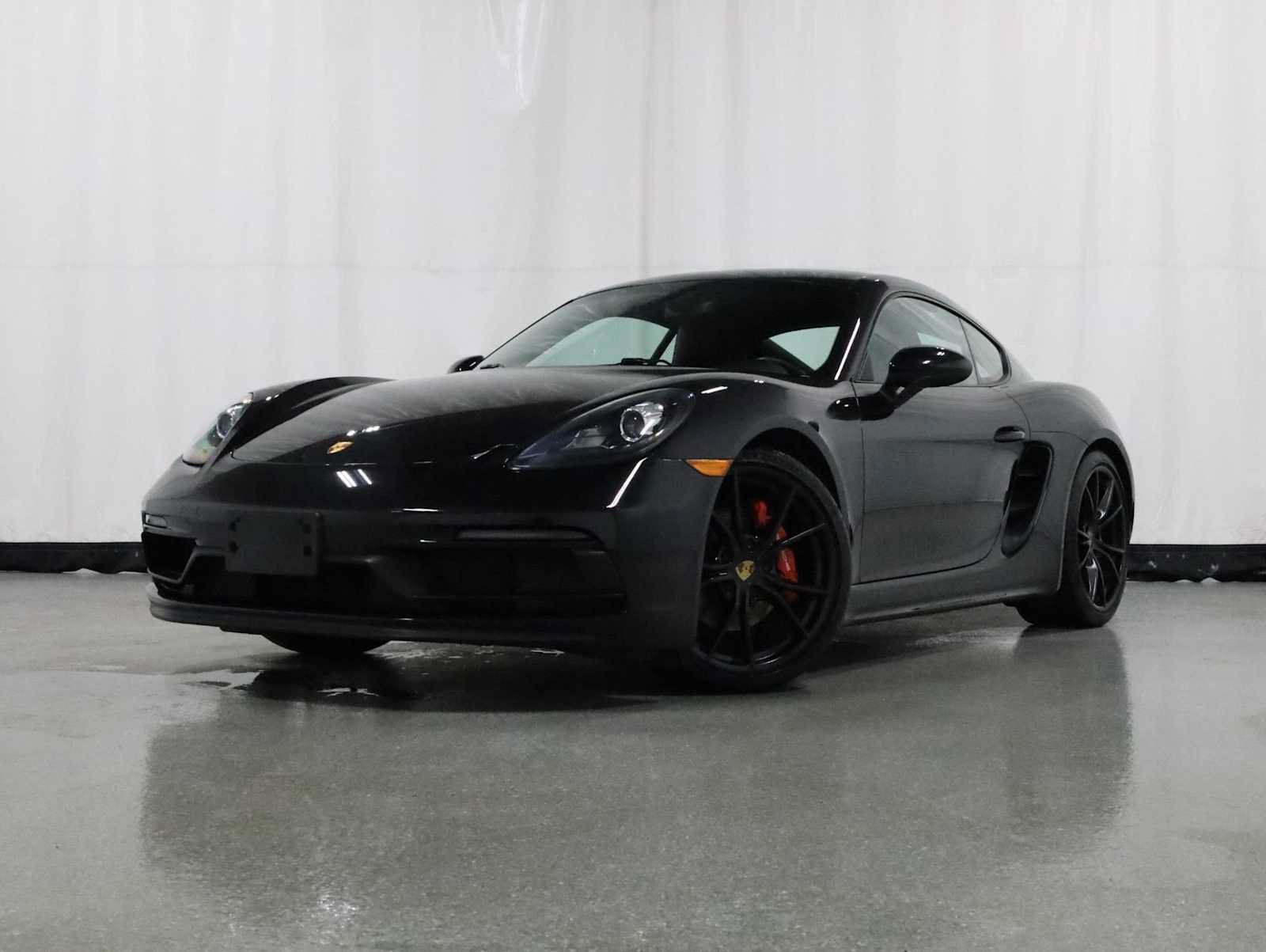 Used 2019 Porsche 718 Cayman GTS RWD image 1