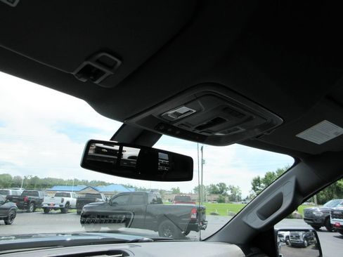Used 2020 GMC Sierra 1500 SLT w/ SLT Premium Package AWD/4WD image 32