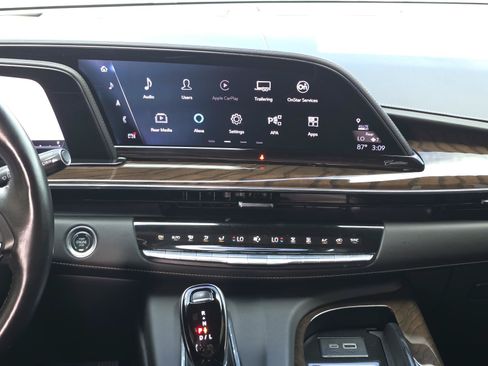 Certified 2024 Cadillac Escalade ESV Sport Platinum RWD image 17