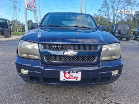 Used 2008 Chevrolet TrailBlazer LT w/ Sun And Sound Package AWD/4WD image 2