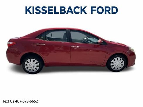Used 2014 Toyota Corolla LE FWD image 2