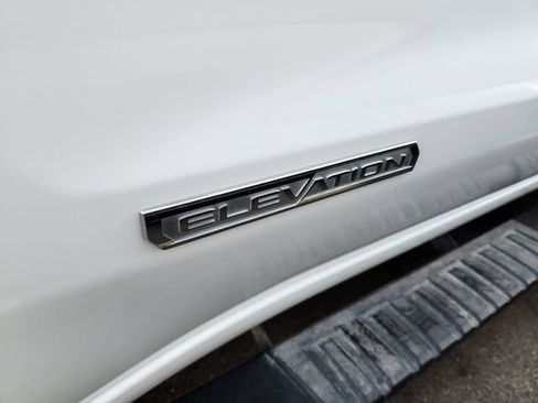 Used 2025 GMC Sierra 1500 Elevation RWD image 9