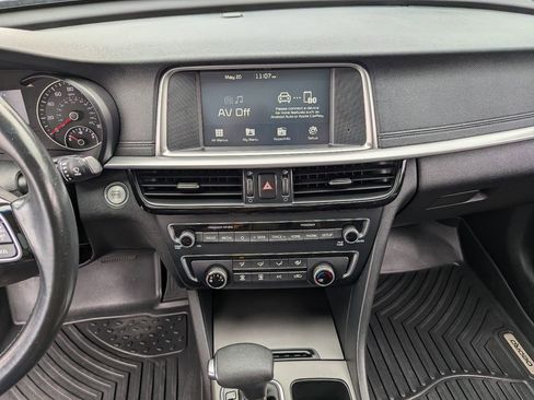 Used 2020 Kia Optima S w/ S Panoramic Sunroof Package FWD image 17