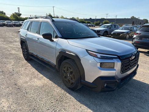 Used 2026 Subaru Outback Limited AWD/4WD image 4
