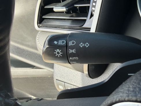 Used 2020 Toyota Camry XSE AWD/4WD image 21