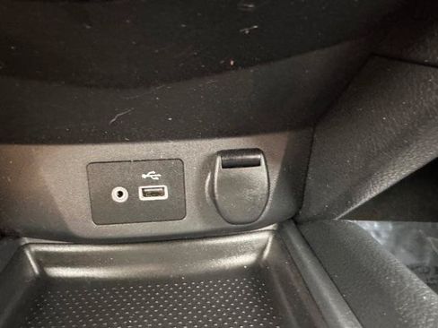 Used 2020 Nissan Rogue S AWD/4WD image 27