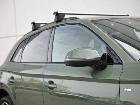 Used 2023 Audi Q5 e Premium Plus image 3