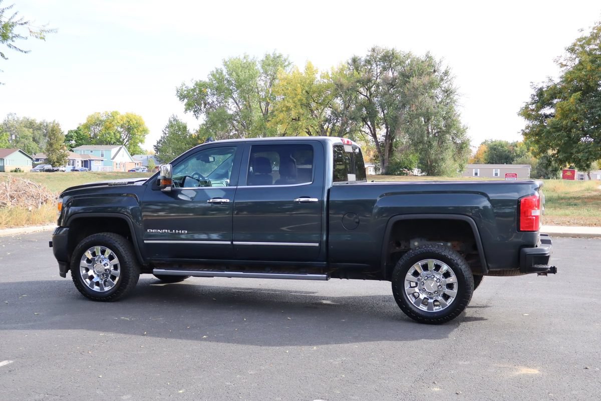 Used 2019 GMC Sierra 2500 Denali AWD/4WD image 8