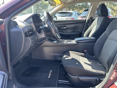 Used 2022 Nissan Sentra SV FWD image 6