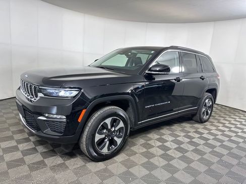 Used 2023 Jeep Grand Cherokee 4WD 4xe image 7