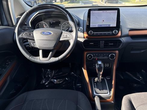 Used 2021 Ford EcoSport SE w/ SE Convenience Package image 8