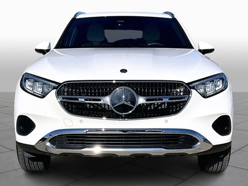 Used 2025 Mercedes-Benz GLC 300 image 3