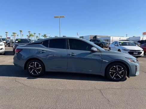 Certified 2025 Nissan Sentra SV FWD image 7