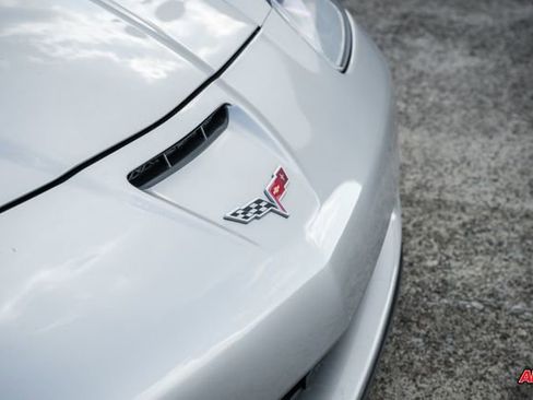 Used 2008 Chevrolet Corvette Z06 w/ Preferred Equipment Group image 25