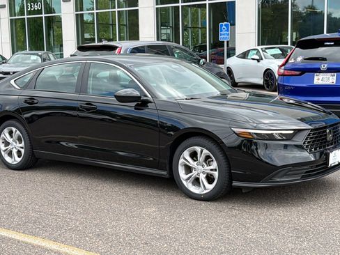 Certified 2023 Honda Accord LX image 1