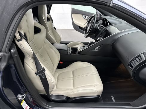 Used 2016 Jaguar F-TYPE Convertible RWD image 19