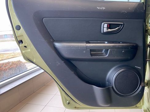 Used 2011 Kia Soul + image 9