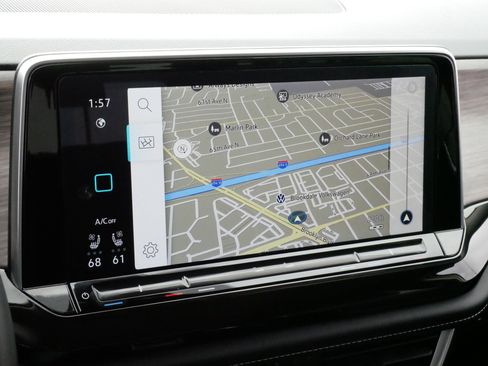 Used 2025 Volkswagen Atlas SEL Premium R-Line image 22