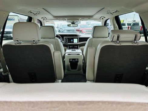 Used 2022 GMC Yukon Denali AWD/4WD image 37