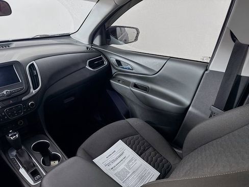 Used 2021 Chevrolet Equinox LT image 23