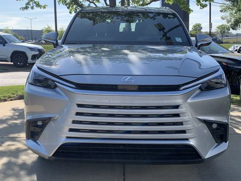Used 2025 Lexus TX 350 AWD w/ Technology Package image 3