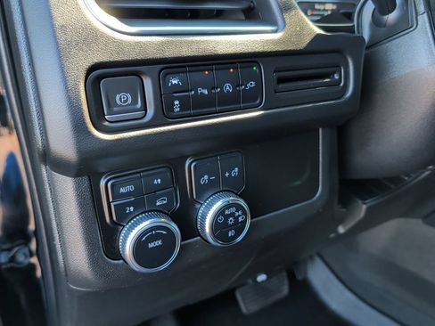 Used 2022 GMC Yukon SLE AWD/4WD image 19
