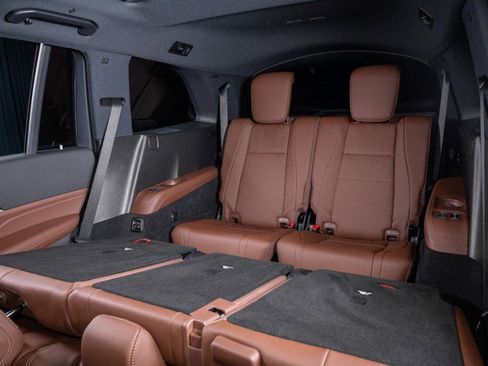 New 2025 Mercedes-Benz GLS 450 4MATIC image 32