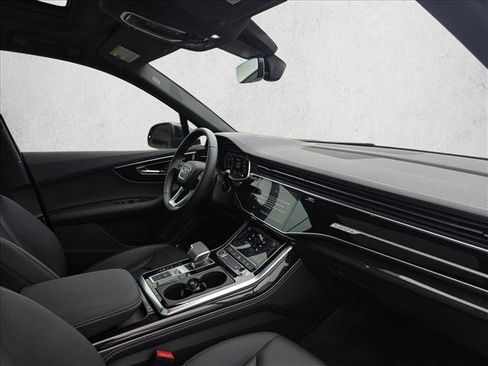 Certified 2025 Audi Q7 3.0T Premium Plus w/ Premium Plus Package AWD/4WD image 11