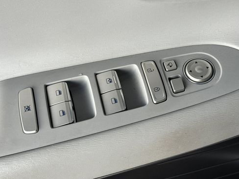 Used 2019 Hyundai Nexo Limited image 14