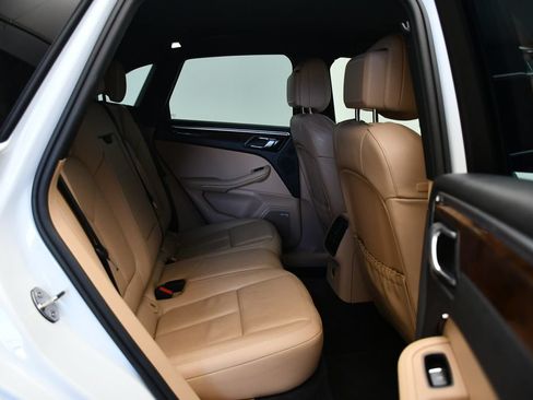 Certified 2023 Porsche Macan S AWD/4WD image 49