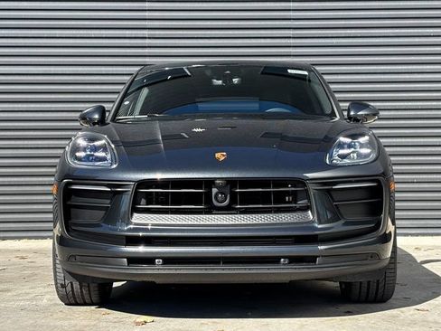 Certified 2026 Porsche Macan AWD/4WD image 10