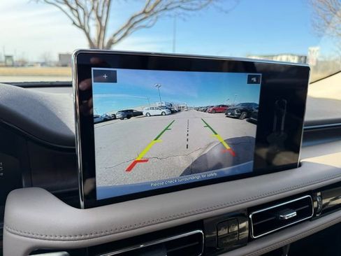 Certified 2022 Lincoln Nautilus Reserve image 29