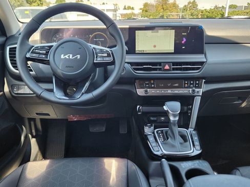 New 2026 Kia Seltos EX image 12