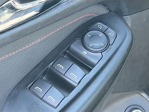 Used 2024 Chevrolet TrailBlazer RS w/ Convenience Package image 17