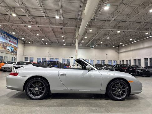 Used 2004 Porsche 911 Carrera 4 image 5