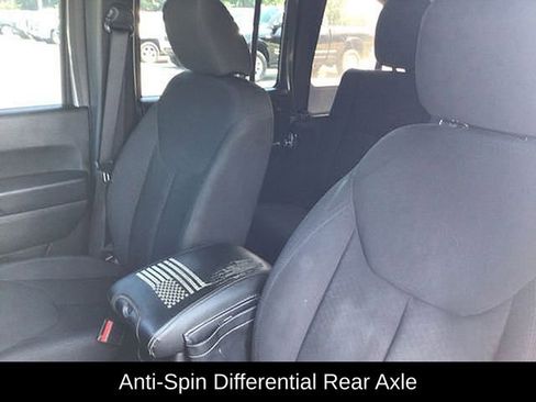 Used 2018 Jeep Wrangler Unlimited Willys Wheeler image 23