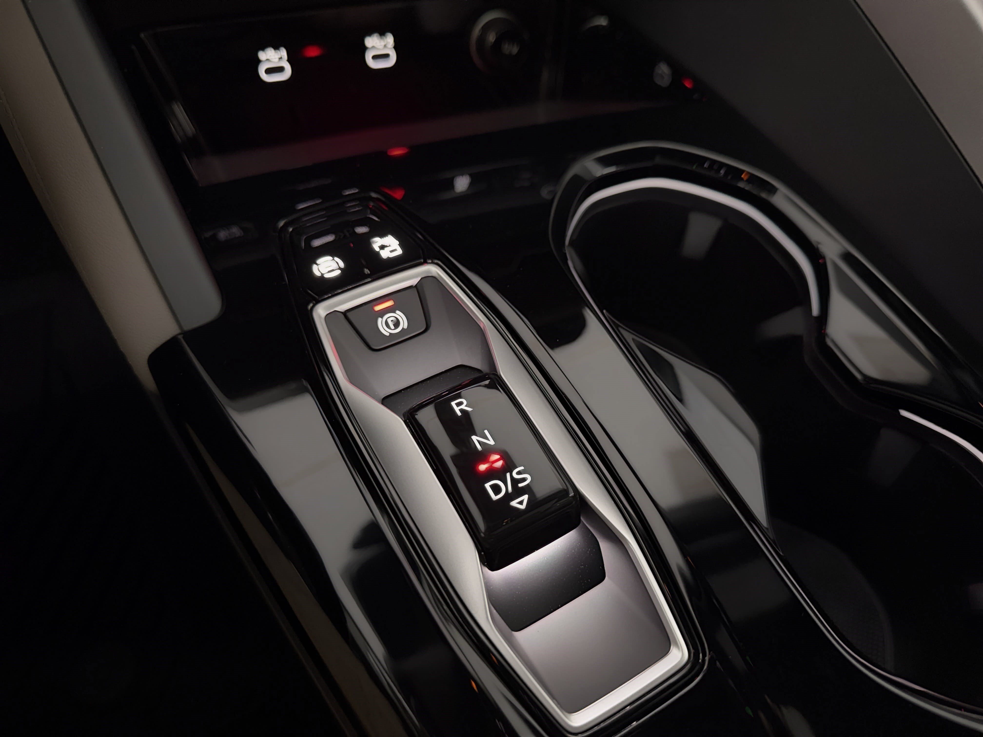 New 2026 Audi Q5 Premium AWD/4WD image 25