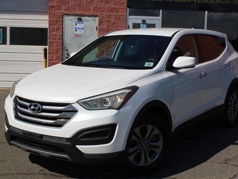 Used 2016 Hyundai Santa Fe Sport image 2
