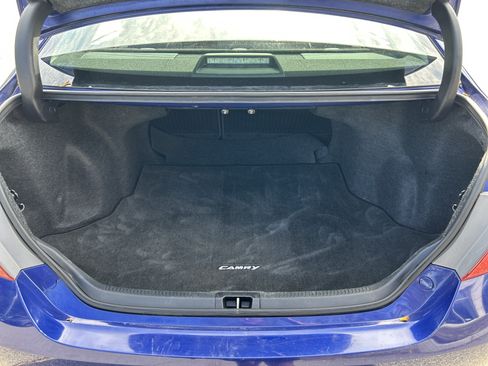 Used 2016 Toyota Camry XSE w/ Moonroof Package FWD image 17