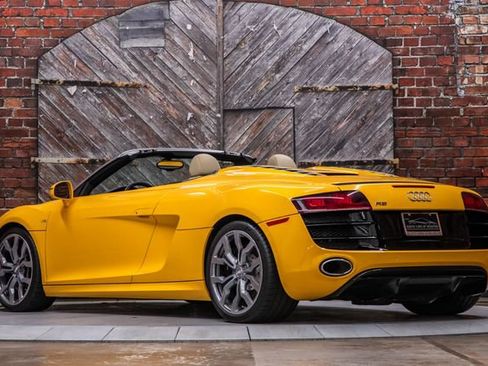 Used 2011 Audi R8 V10 AWD/4WD image 7