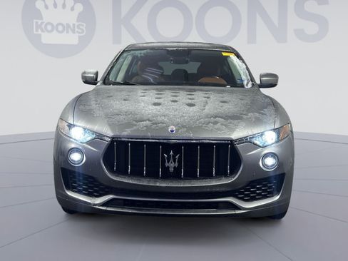 Used 2019 Maserati Levante image 11