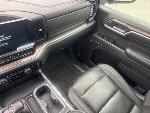 Used 2022 Chevrolet Silverado 1500 RST w/ Convenience Package II AWD/4WD image 12