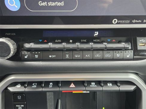 Used 2022 Toyota Tundra Platinum w/ Advanced Package image 17